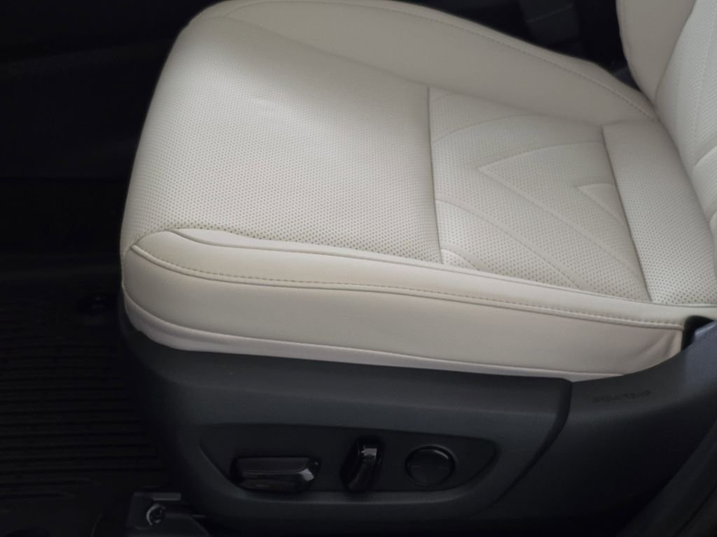 2026 Lexus NX 450h+ Luxury - Photo 27