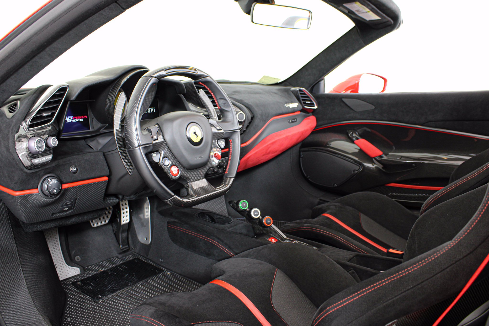 Certified Used 2019 Red Ferrari  image 2