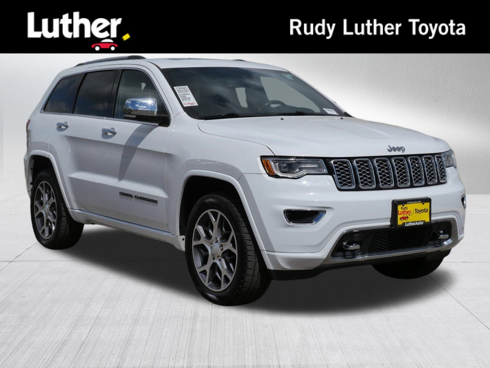 2019 Jeep Grand Cherokee Overland 4WD's photo