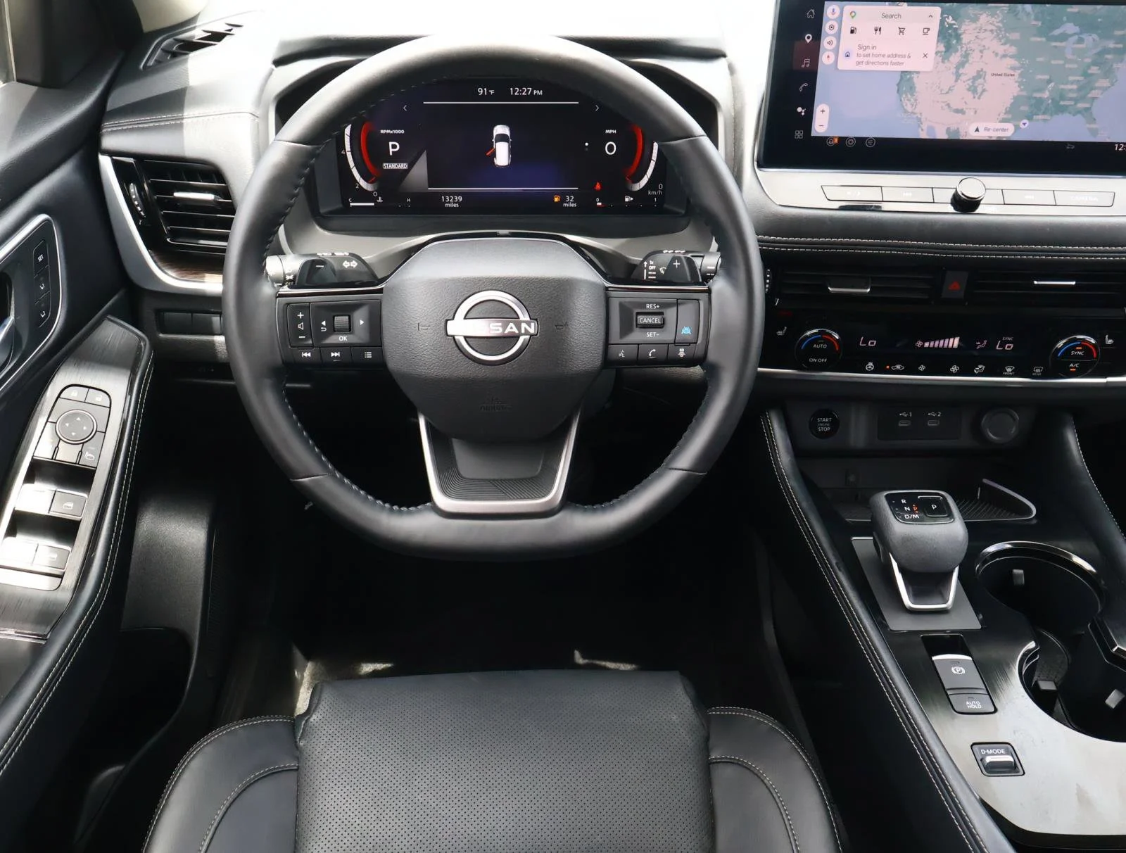 Used 2025 Everest White Pearl/Super Black Nissan Platinum image 9