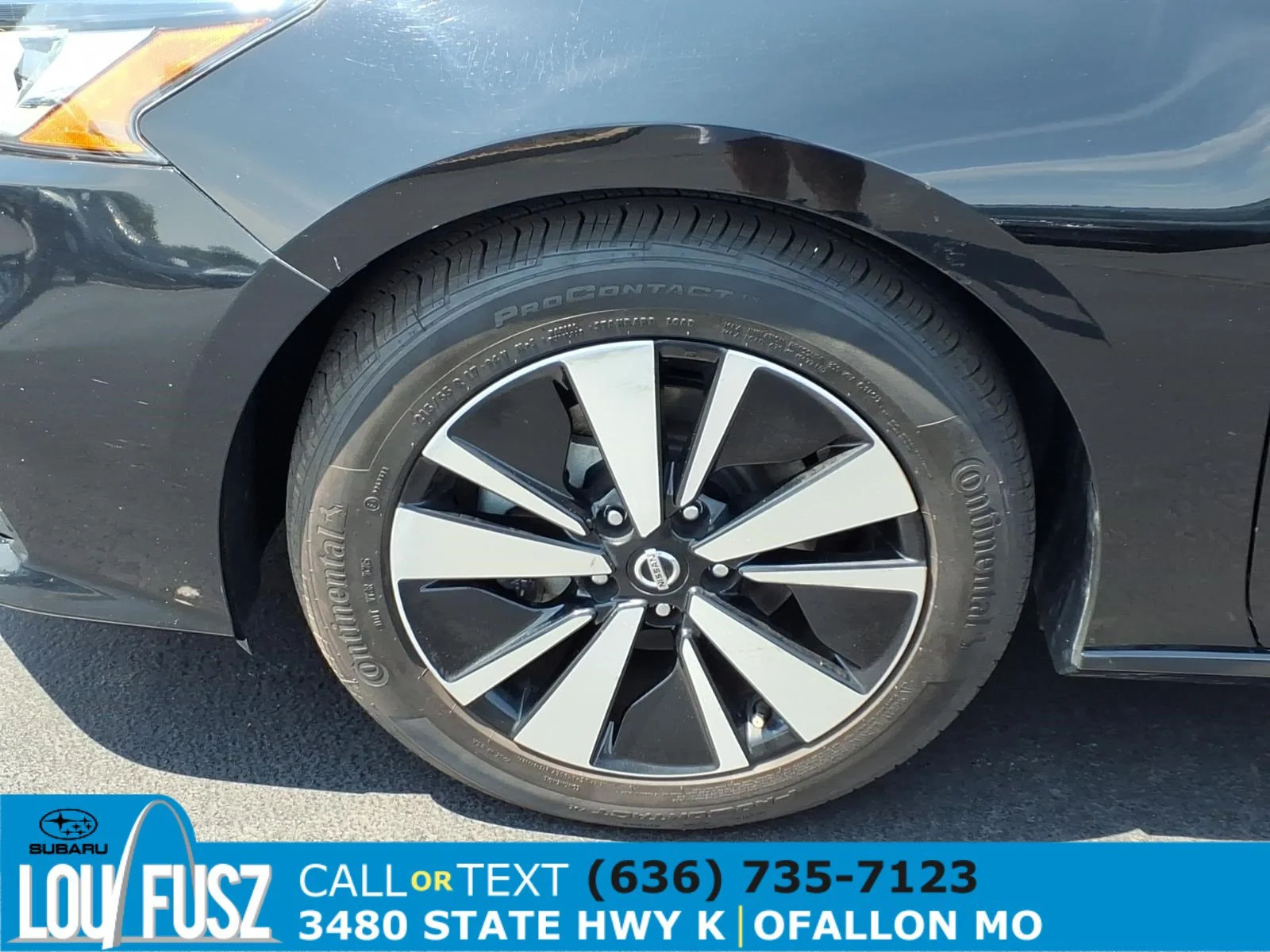 Used 2021 Super Black Nissan 2.5 SV image 30
