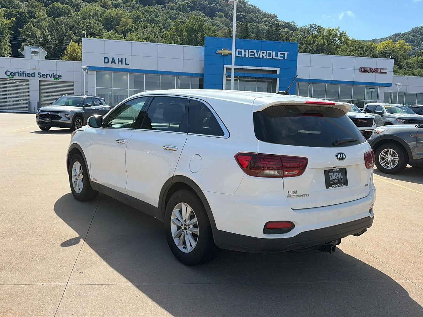 Used 2019 White Kia LX image 14