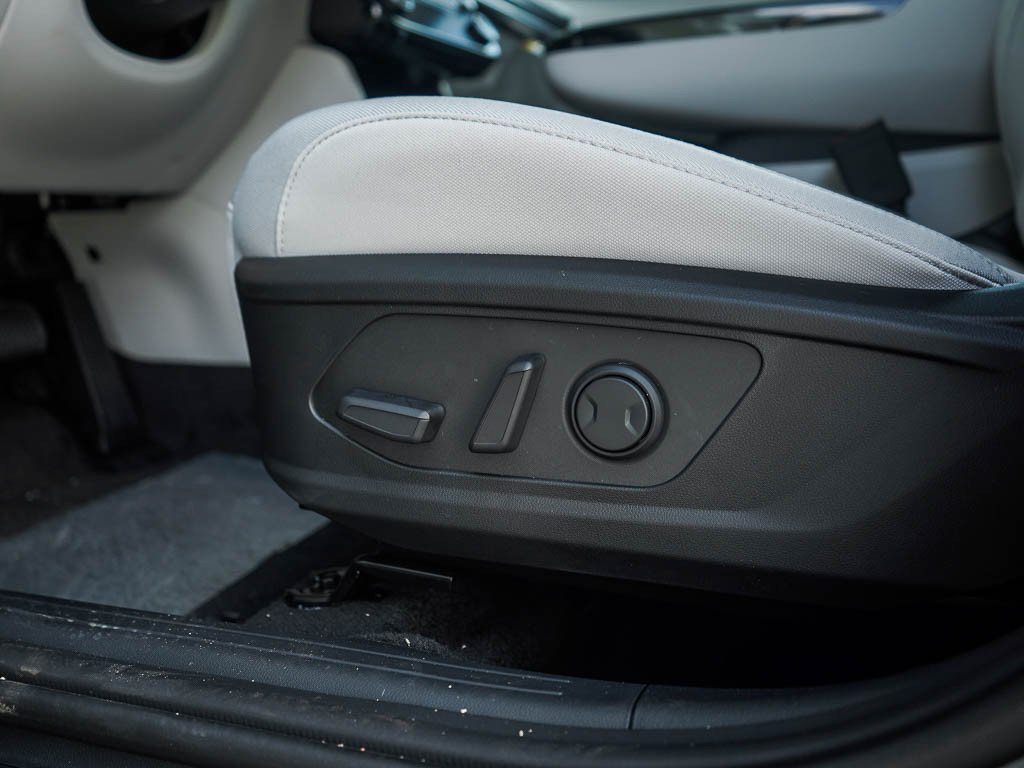 New 2026 Amazon Gray Hyundai SEL AWD image 20