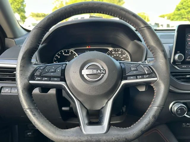 2023 Nissan Altima SR - Photo 17
