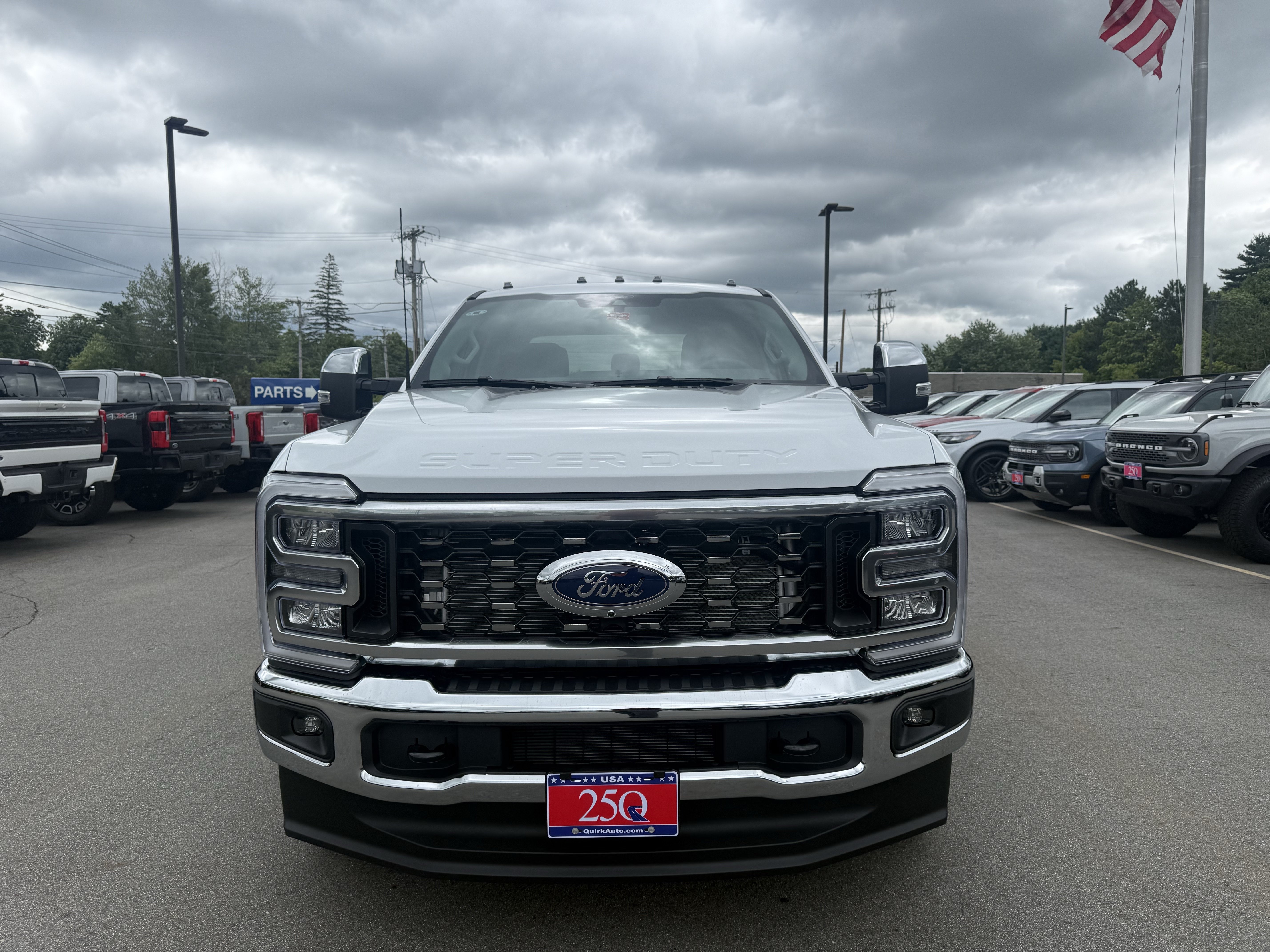 New 2026 Oxford White Ford F-350® Lariat® image 15