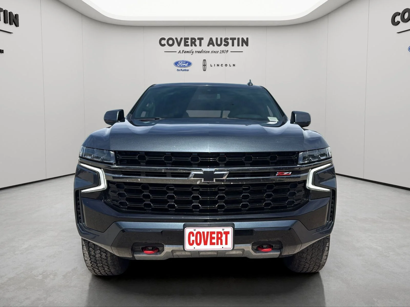 Used 2021 Gray Chevrolet Z71 image 8