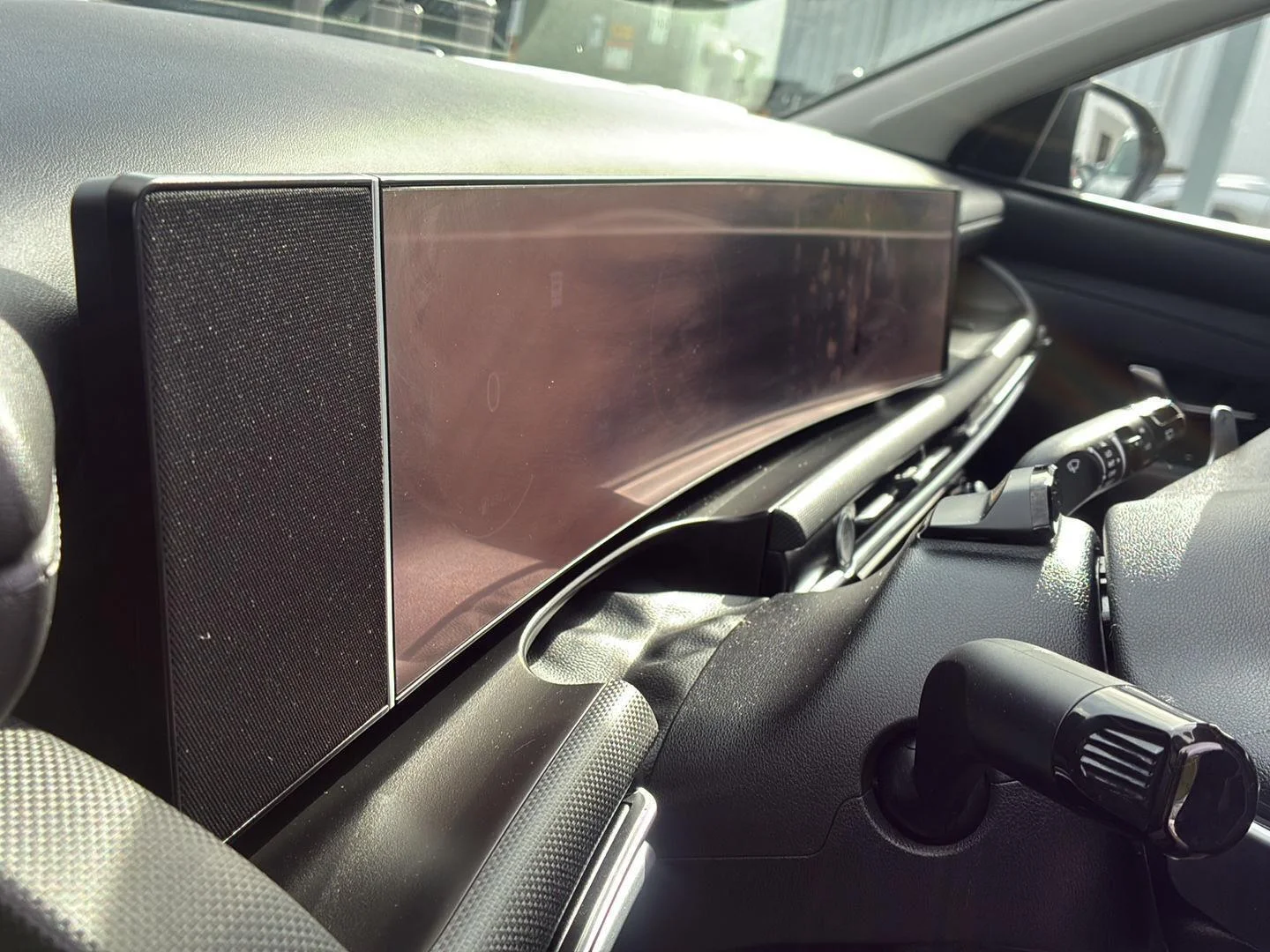 Used 2025 Cashmere Bronze Hyundai SEL Convenience image 28