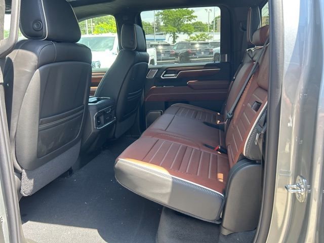 2026 GMC Sierra 3500HD Denali Ultimate - Photo 11