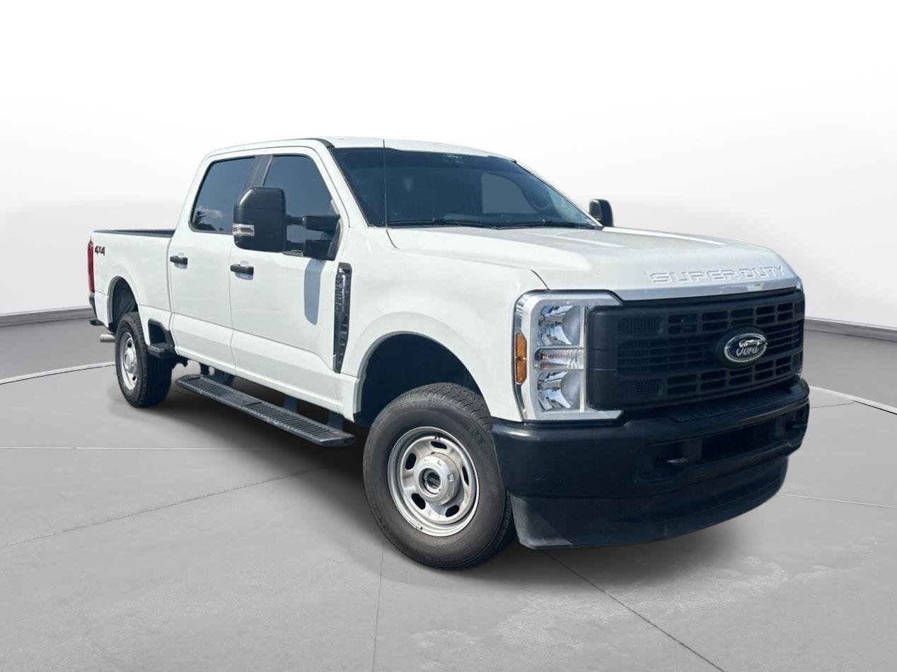 Used 2026 Oxford White Ford XL image 4