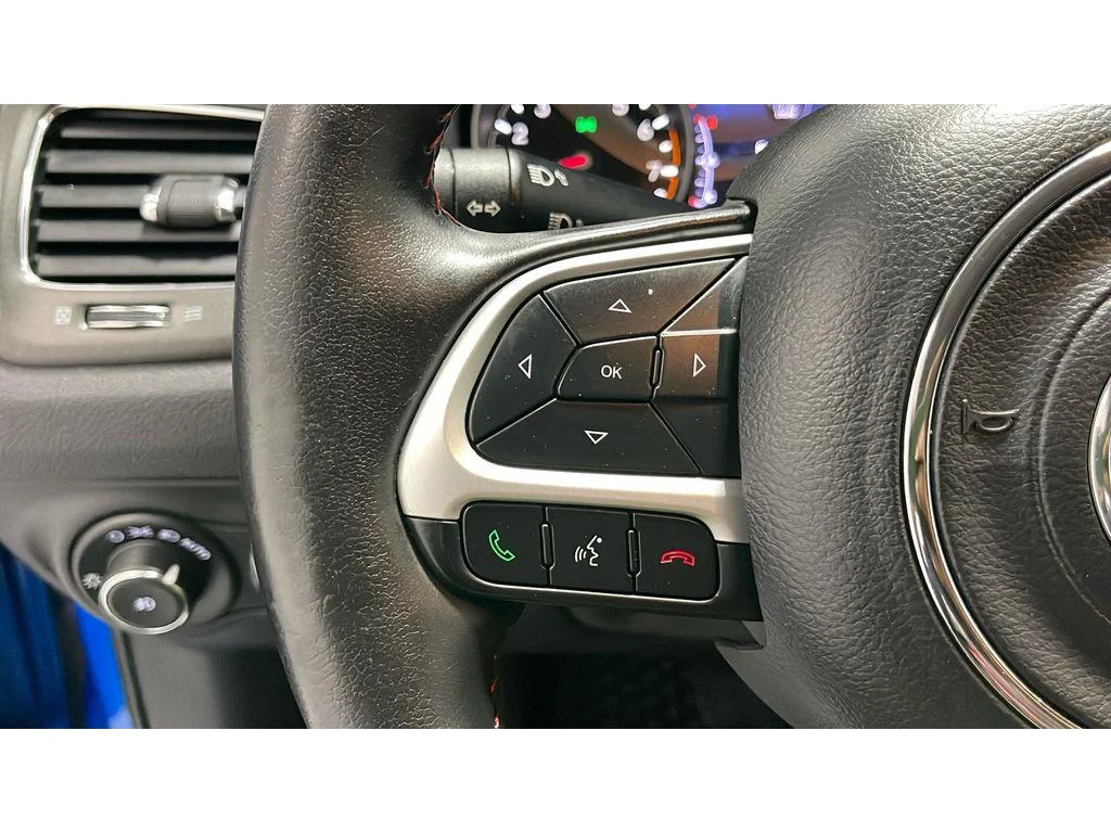 Used 2020 Laser Blue Pearlcoat Jeep Trailhawk 4WD 2.4L image 17