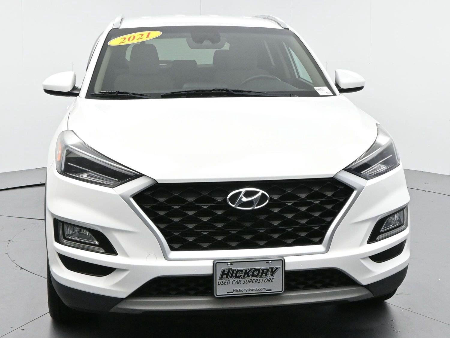 Used 2021 White Cream Hyundai Sport image 2