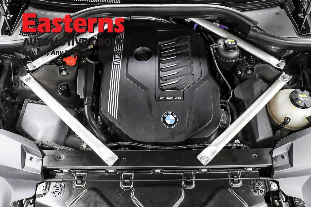 Used 2022 Gray BMW xDrive40i image 7