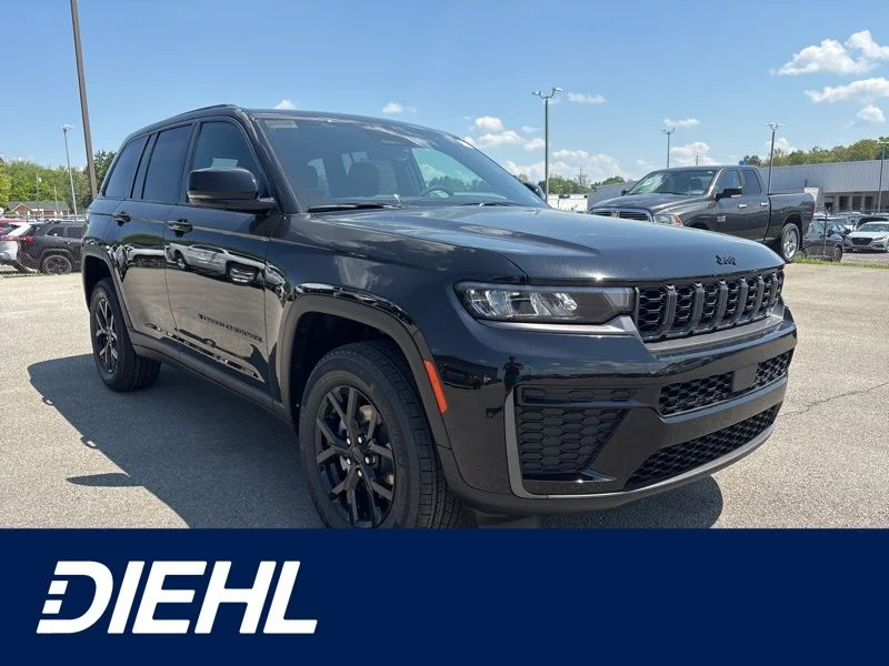 New 2026 Diamond Black Crystal Pearlcoat Jeep Altitude image 1