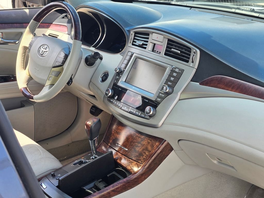 2012 Toyota Avalon Limited - Photo 13