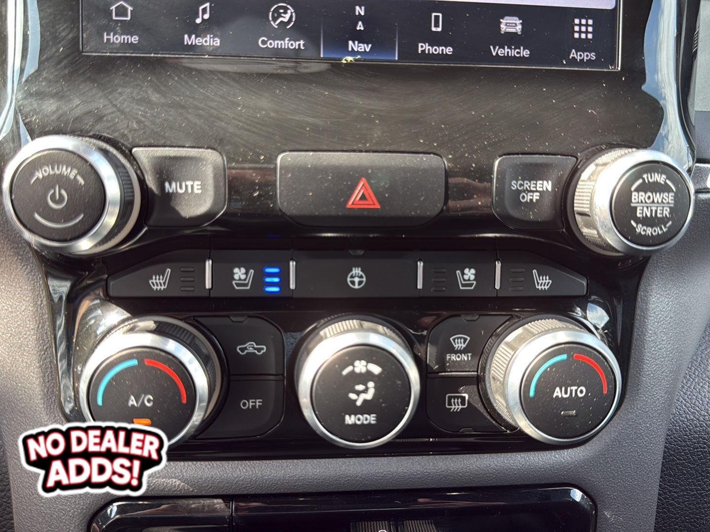 Used 2023 Billet Silver Metallic Clearcoat Ram Laramie image 22