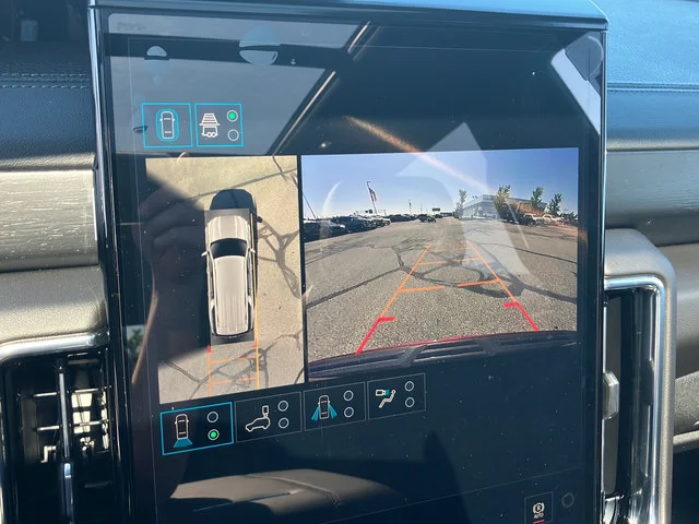 2026 GMC Yukon XL Denali - Photo 18