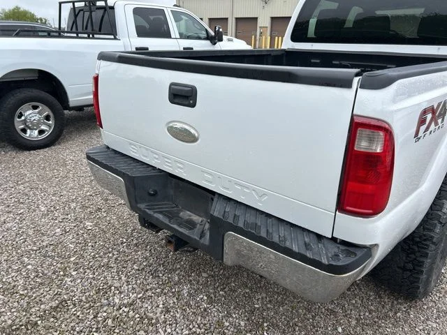 Used 2011 Oxford White Ford XL image 3