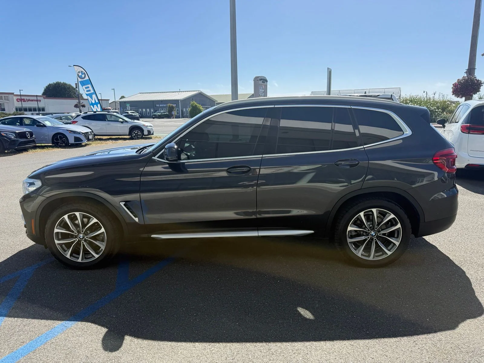 Used 2019 Gray BMW sDrive30i image 5