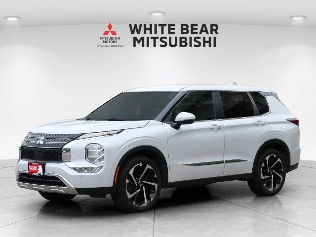 Used 2022 Mitsubishi Outlander SE with VIN JA4J4UA80NZ010223 for sale in White Bear Lake, Minnesota