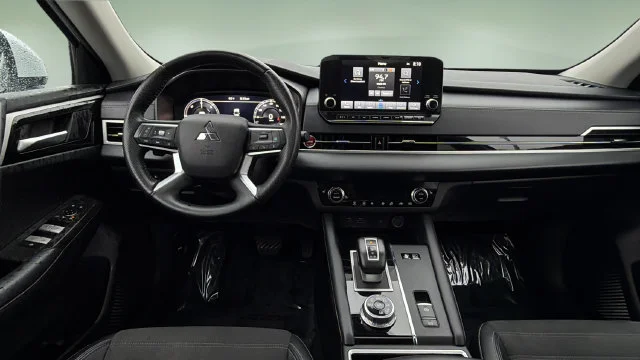 Used 2024  Mitsubishi SE Ralliart image 9