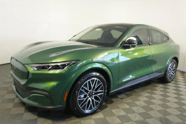 New 2026 Eruption Green Metallic Ford Premium image 6