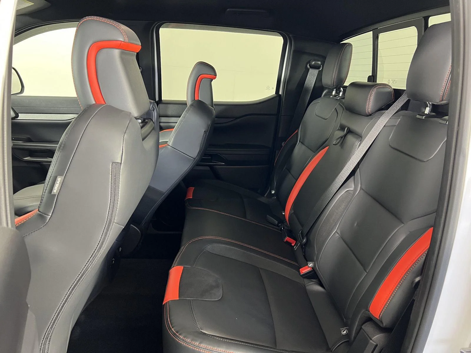 Used 2025 Oxford White Ford Raptor image 26