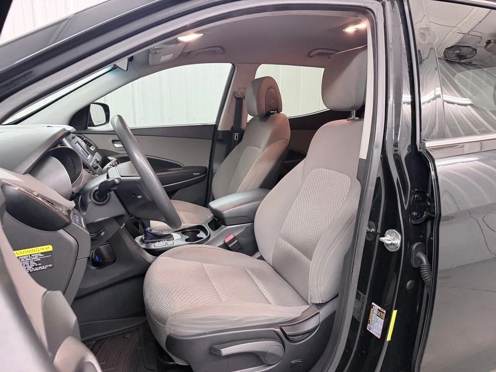 Used 2017 Black Hyundai 2.4 Base image 12