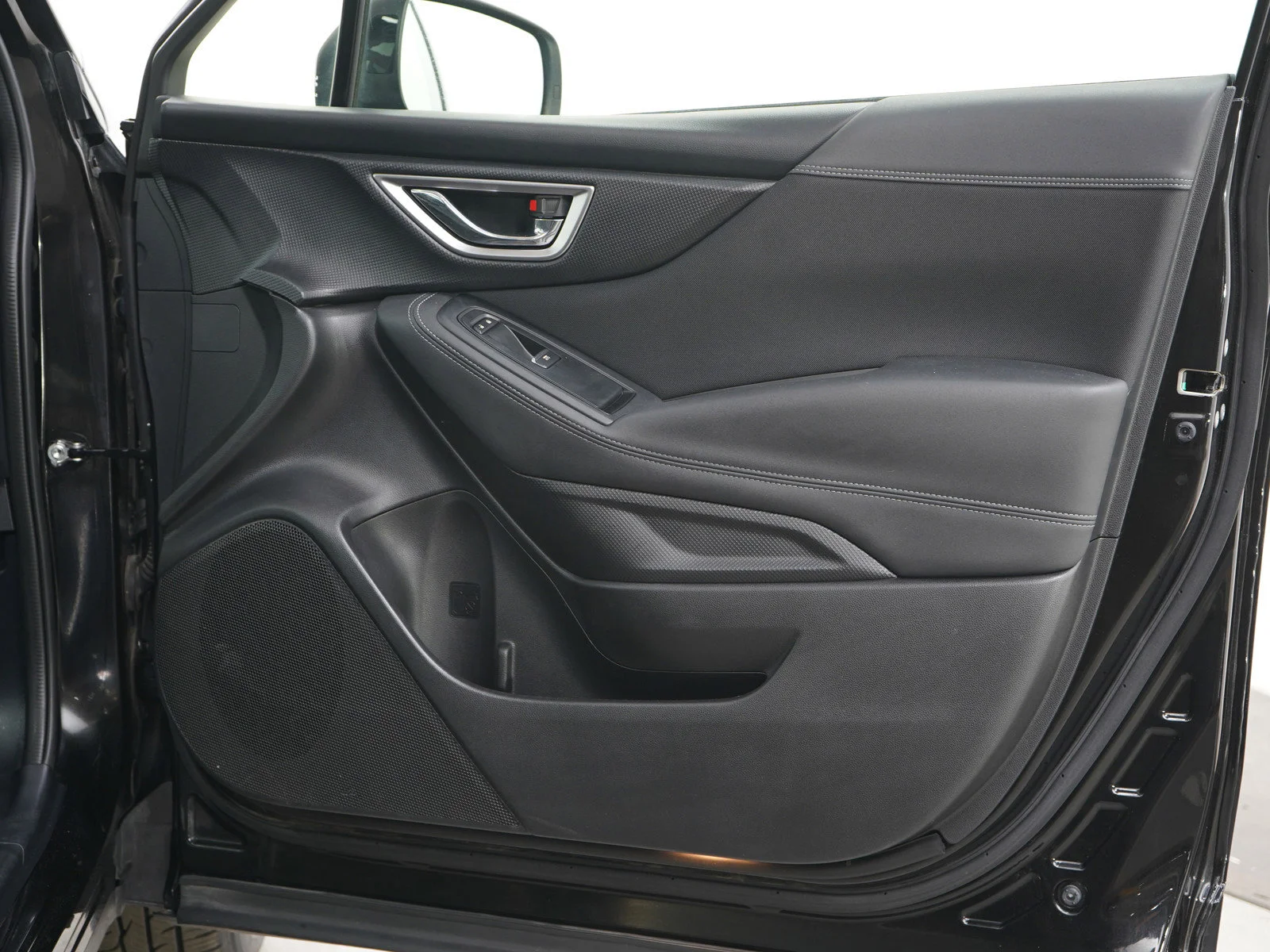Used 2020 Crystal Black Pearl Subaru Premium image 11