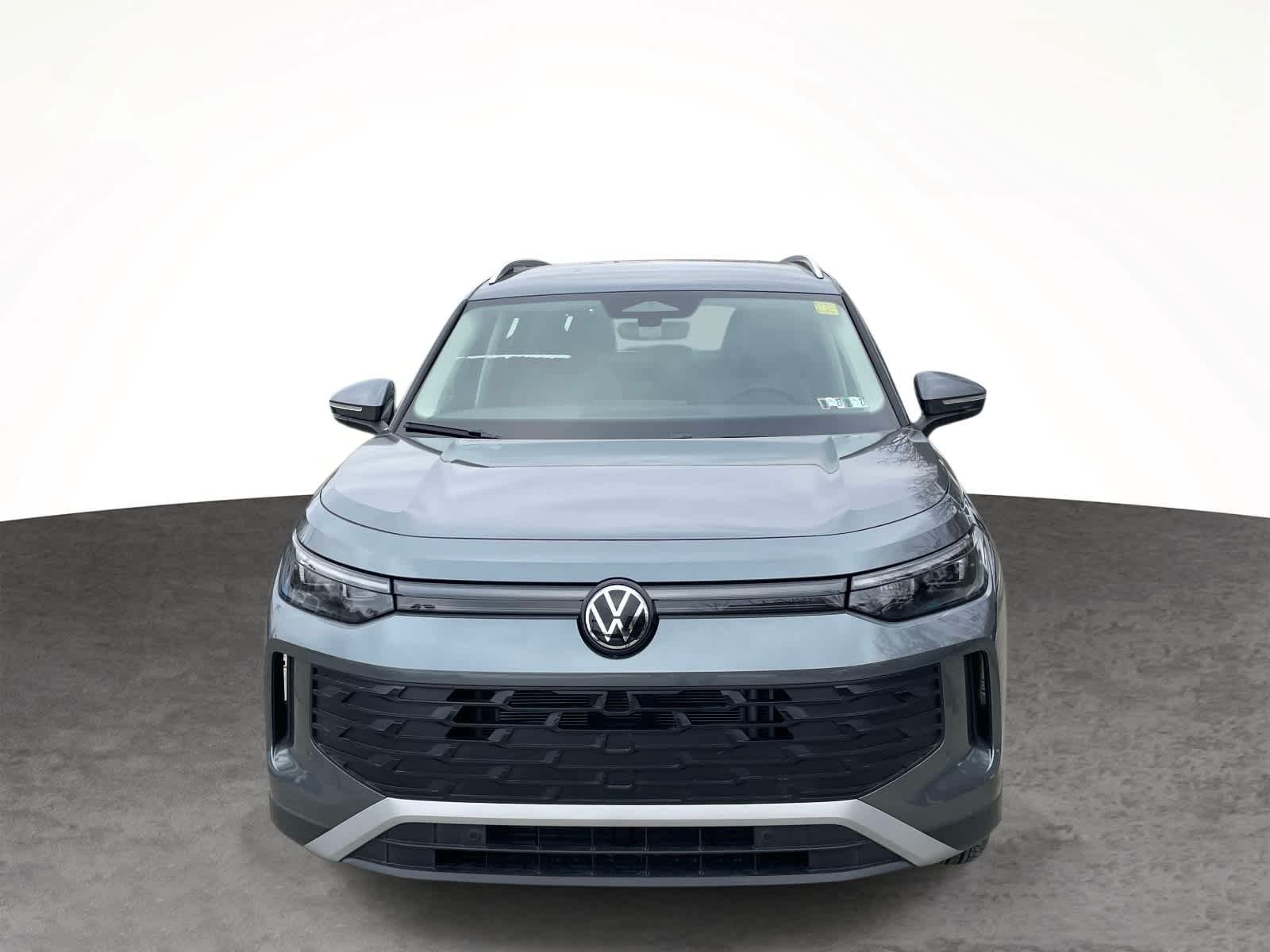 New 2026 Platinum Gray Metallic Volkswagen S image 7