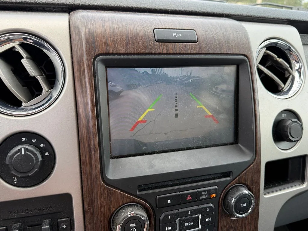 Used 2014 Blue Ford Lariat image 22