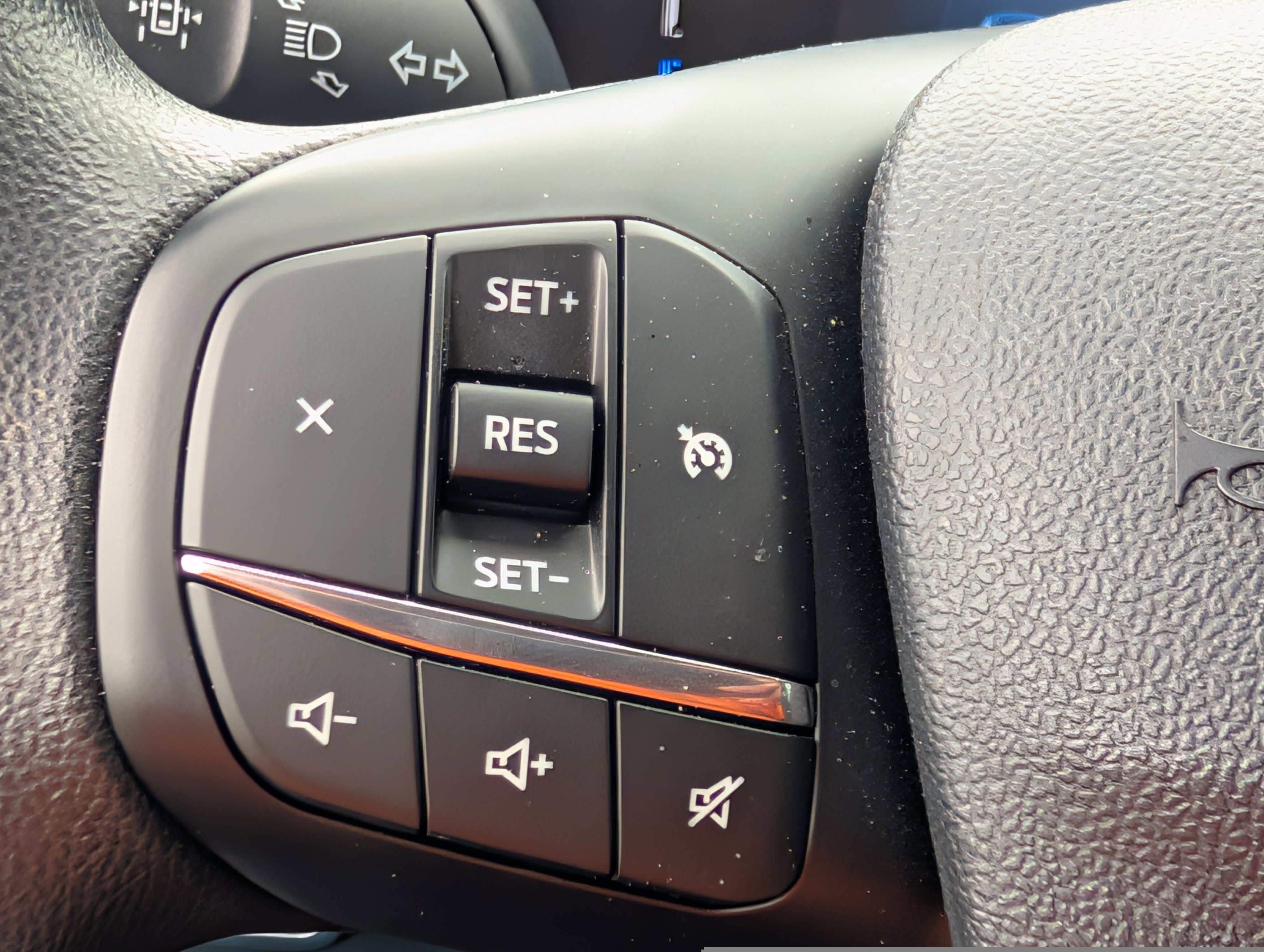2025 Ford Maverick XL - Photo 19