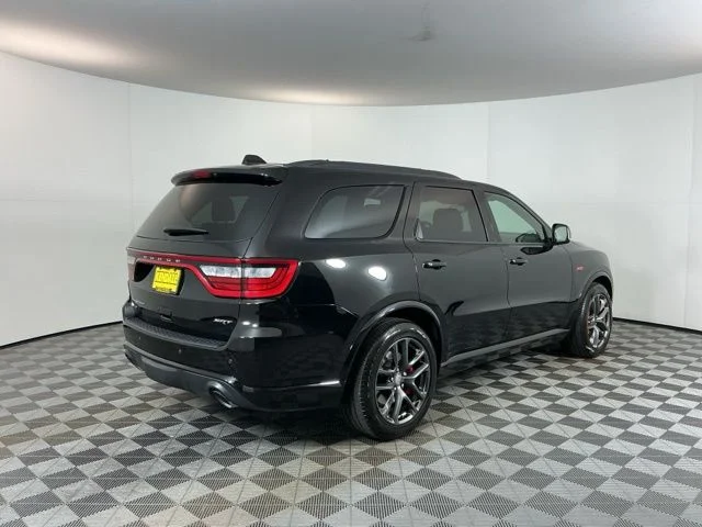 Used 2020  Dodge SRT image 5