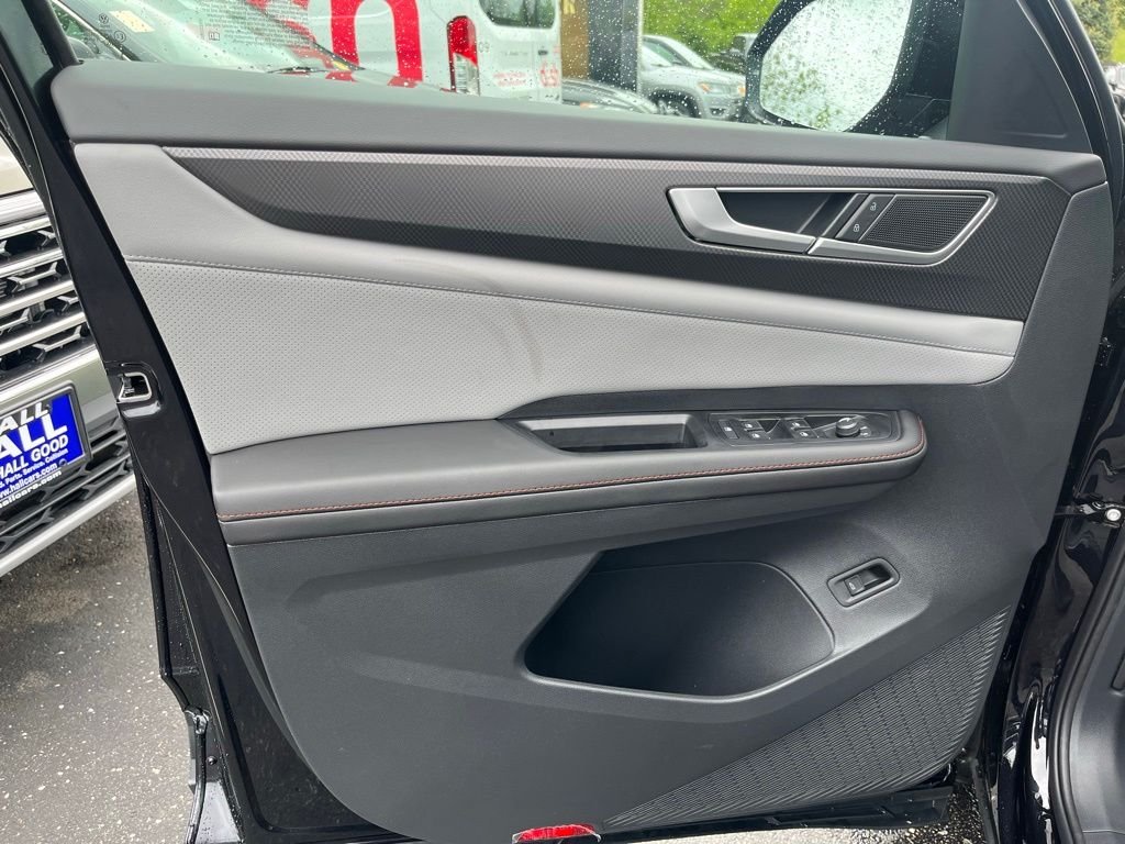 New 2026 Black Volkswagen 2.0T Peak Edition image 9