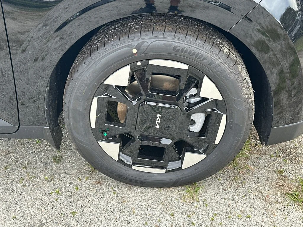 New 2026 Black Kia EX image 12