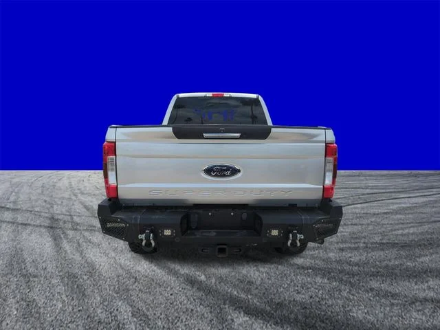 Used 2018 Silver Ford Lariat image 5