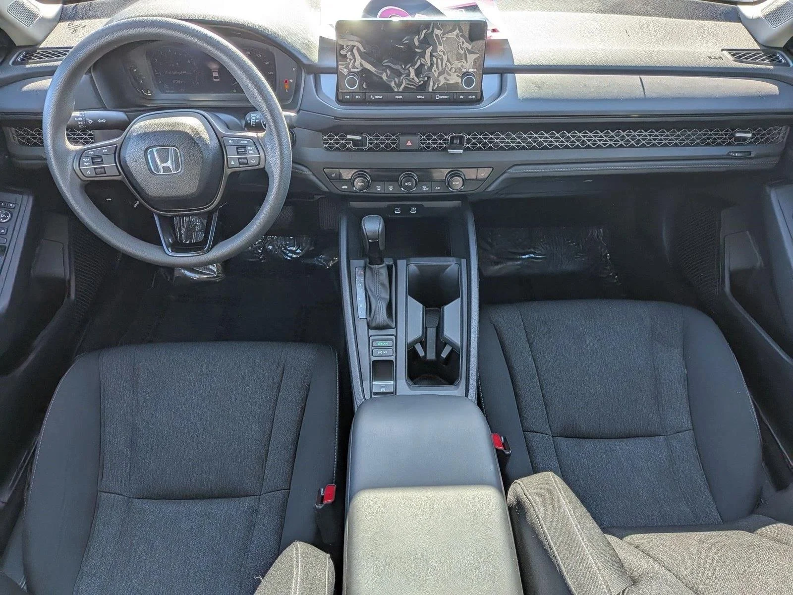 Used 2025 Solar Silver Metallic Honda SE image 14