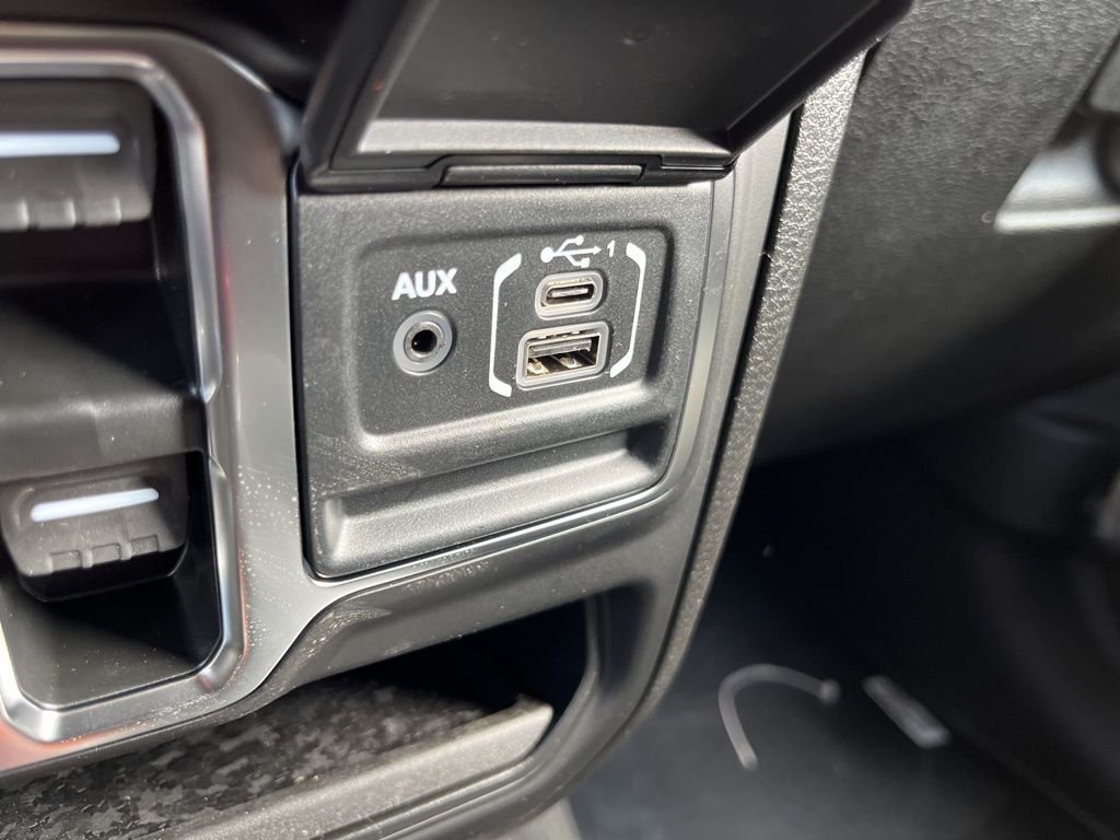 New 2026 41 Jeep Sport S image 36