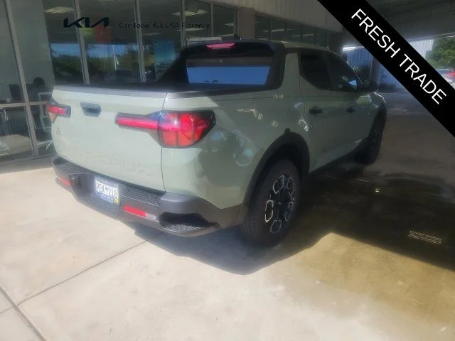 Used 2024 Green Hyundai SEL image 2