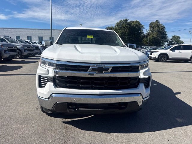 Used 2024 White Chevrolet LT image 8