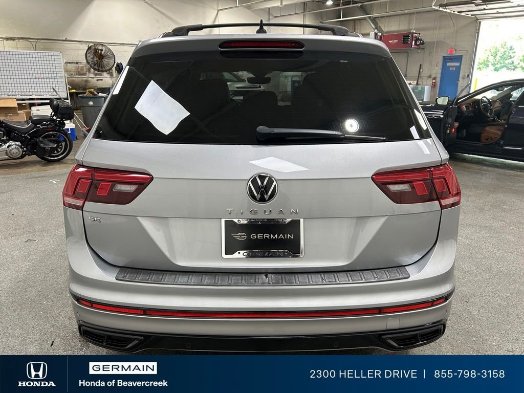 Used 2022 Silver Metallic Volkswagen 2.0T SE R-Line Black image 7