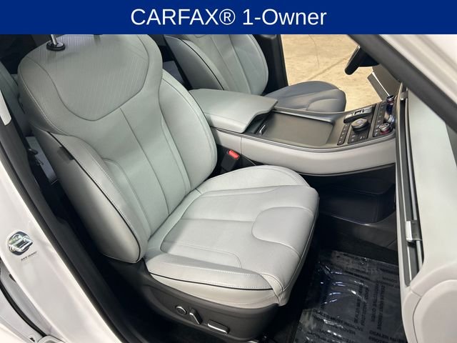 Certified Used 2025 White Hyundai SEL Premium image 24