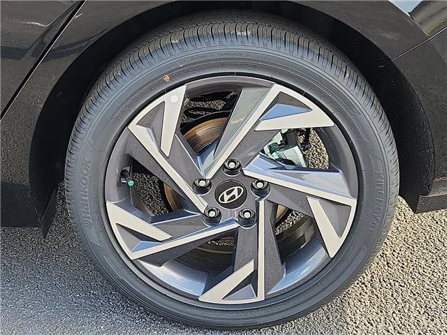 New 2026 Abyss Black Hyundai Limited image 6