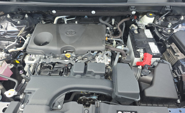 Used 2023 Gray Toyota XLE Premium image 16
