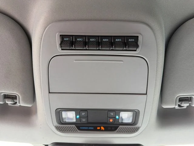 Used 2025 Oxford White Ford XLT image 21