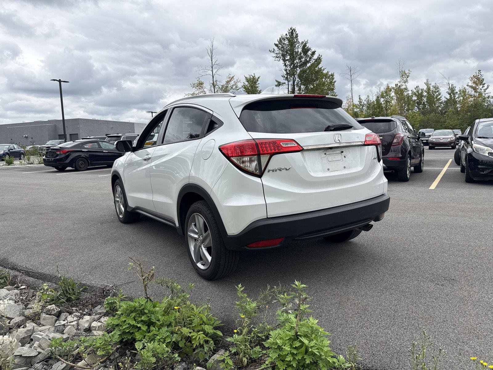 Used 2019 Platinum White Pearl Honda EX image 5