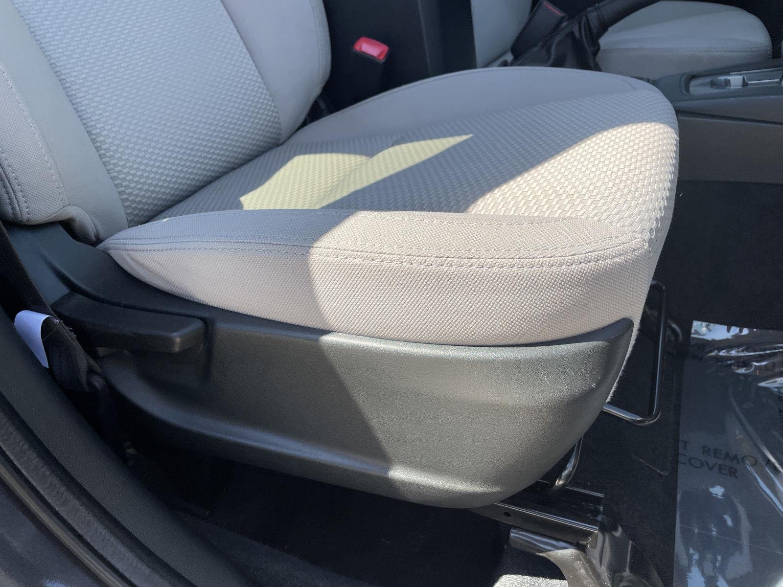 Used 2017 Dark Gray Metallic Subaru Premium image 17