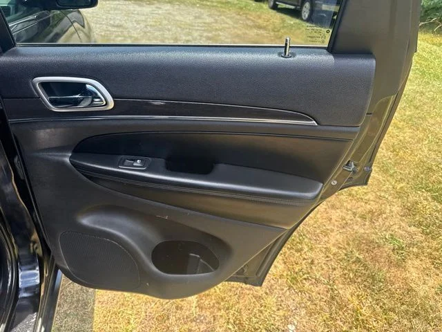 Used 2018 Black Jeep Limited image 33
