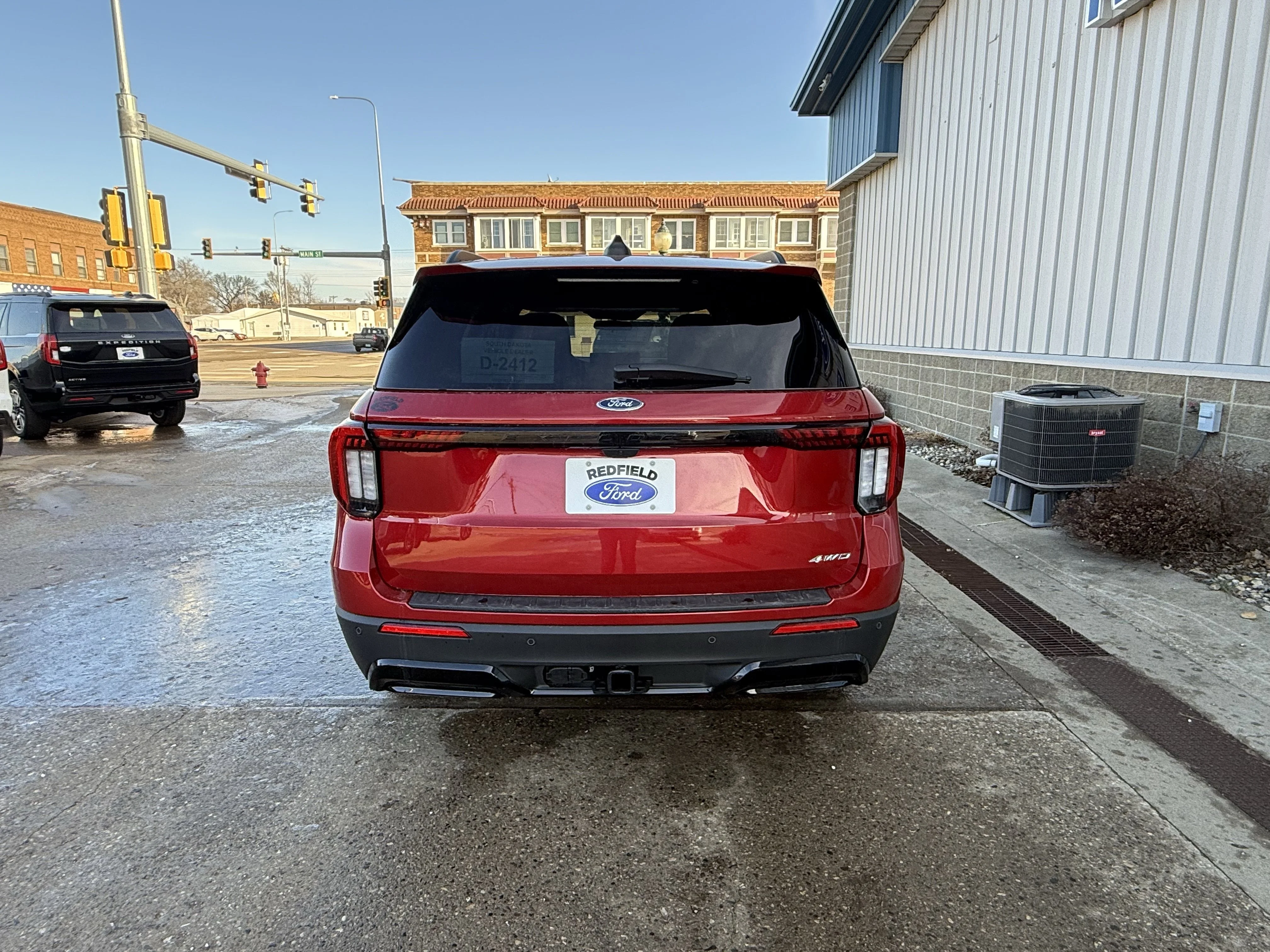 2026 Ford Explorer ST-Line - Photo 6