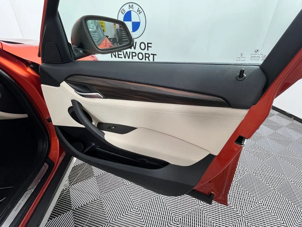 Used 2015 Orange BMW xDrive28i image 20
