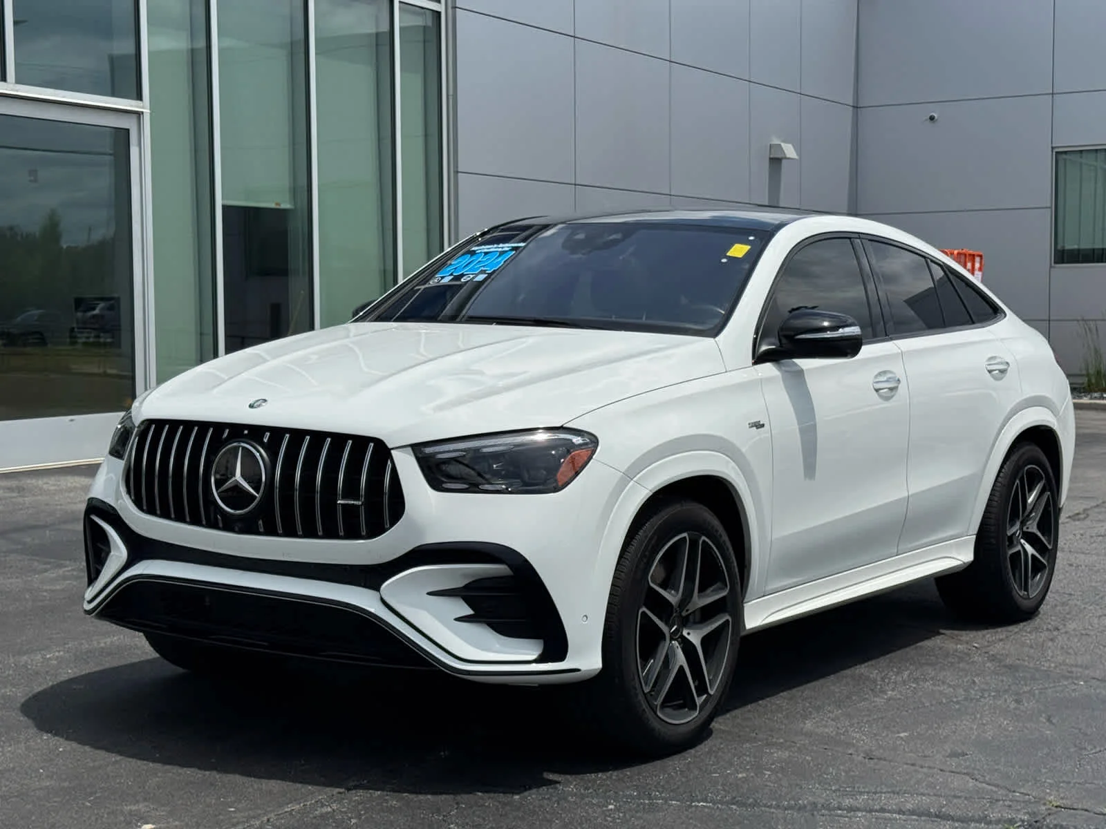 Used 2024 Polar White Mercedes-Benz AMG® GLE 53 image 4